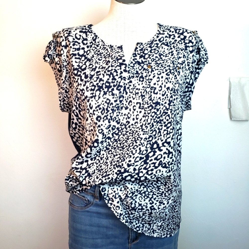 Per Seption Concept Blue Leopard Cap Sleeve V Neck Women's Top Size S